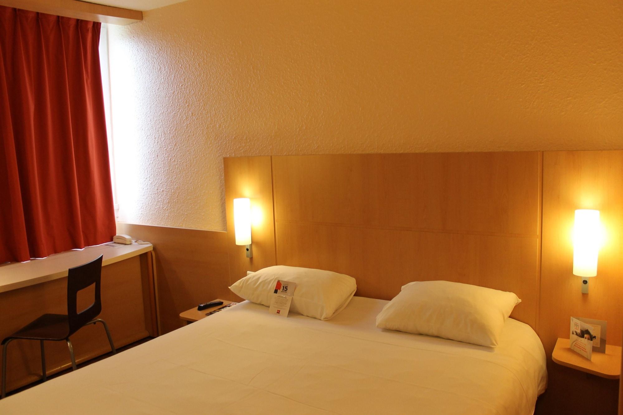 Hotel Ibis Dijon Sud Perrigny-les-Dijon Esterno foto