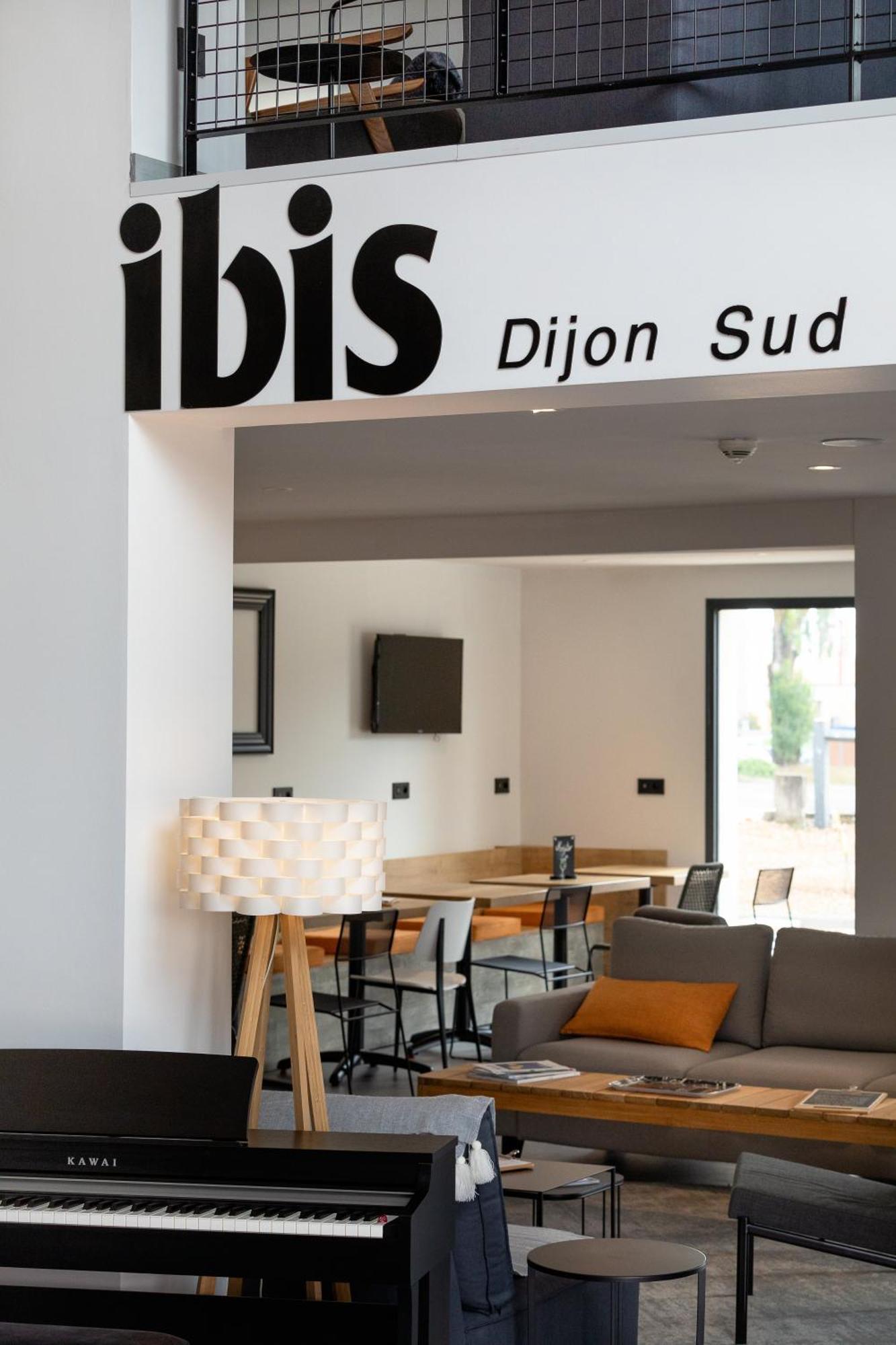 Hotel Ibis Dijon Sud Perrigny-les-Dijon Esterno foto